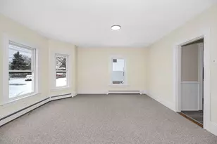 32 Crystal Ave, Derry, NH 03038 - Photo 7