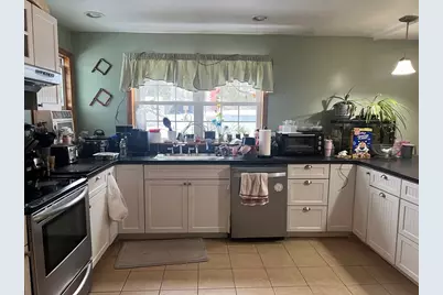 51 Exeter St, Fitchburg, MA 01420 - Photo 5