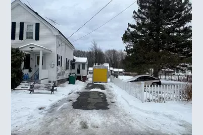 51 Exeter St, Fitchburg, MA 01420 - Photo 19