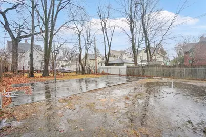 16 Amherst, Springfield, MA 01109 - Photo 3