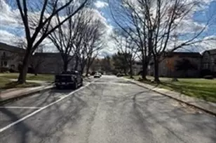 113 Oak Ln, Brockton, MA 02301 - Photo 3