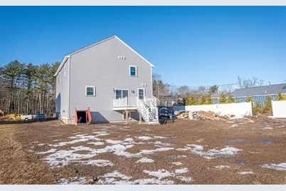 563 Whittenton St, Taunton, MA 02780 - Photo 37
