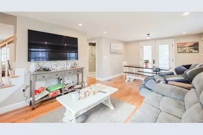 43 Marjorie St, Attleboro, MA 02703 - Photo 17