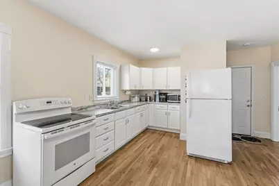 17 Cutler St #1, Webster, MA 01570 - Photo 9