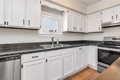 70-72 Maple Avenue #3, North Andover, MA 01845 - Photo 7