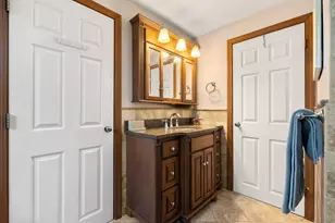 75 Village St, Easton, MA 02375 - Photo 15