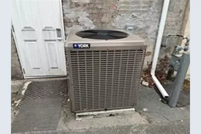 1607 Acushnet Ave, New Bedford, MA 02746 - Photo 21