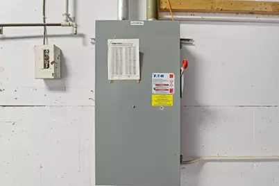 109 Apremont Way, Westfield, MA 01085 - Photo 19