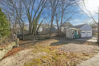 202 Jenckes St, Woonsocket, RI 02895 - Photo 5