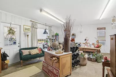 148 River St, West Springfield, MA 01089 - Photo 15