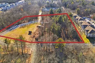 30 Greenleaves Dr, Amherst, MA 01002 - Photo 1