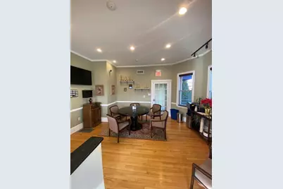 206 Holland St #A, Somerville, MA 02144 - Photo 9