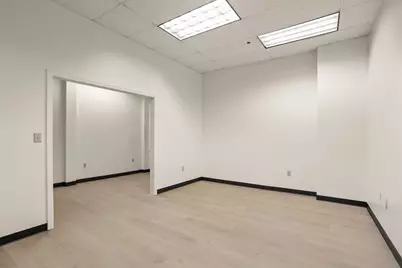 435 Lancaster St #327, Leominster, MA 01453 - Photo 3