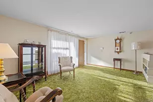 32 Tina Ave, Brockton, MA 02302 - Photo 5