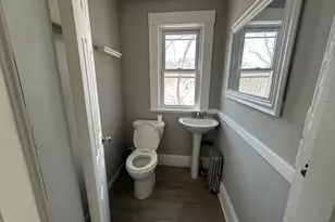 35 Pearl St, Fitchburg, MA 01420 - Photo 15