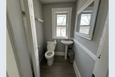 35 Pearl St, Fitchburg, MA 01420 - Photo 5