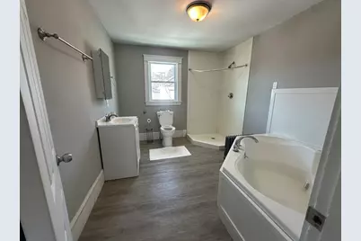 35 Pearl St, Fitchburg, MA 01420 - Photo 7