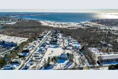 181 Washington St 8V, Fairhaven, MA 02719 - Photo 3