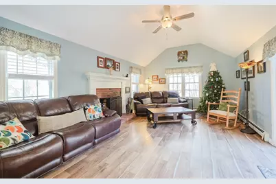 25 Dunny Cove Lane, Uxbridge, MA 01569 - Photo 11