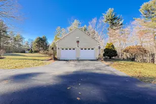 25 Dunny Cove Ln, Uxbridge, MA 01569 - Photo 5