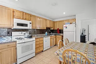 95 Florida St, Boston, MA 02124 - Photo 13