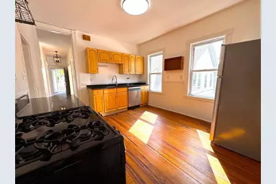 67 Washburn Ave. #2, Cambridge, MA 02140 - Photo 3