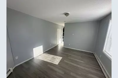 27 Willow St #A, Lawrence, MA 01841 - Photo 5