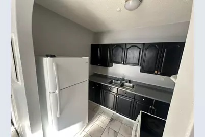 27 Willow St #A, Lawrence, MA 01841 - Photo 15