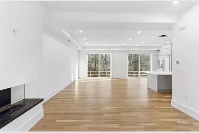 82 Louise Rd #82, Newton, MA 02467 - Photo 3