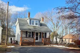 324-1/2 Chestnut St, Clinton, MA 01510 - Photo 1