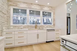 4 Mohawk St, Wilbraham, MA 01095 - Photo 17