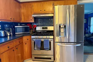 12 Holiday Dr, Fairhaven, MA 02719 - Photo 7