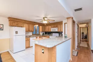 177 Edgewood Rd, West Springfield, MA 01089 - Photo 9