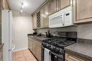 2 Hawthorne, Boston, MA 02114 - Photo 15