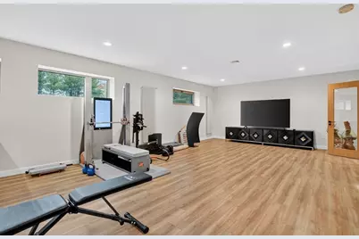 15 Myles Standish Rd, Weston, MA 02493 - Photo 23