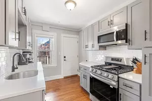 10 Centre Ave, Boston, MA 02124 - Photo 3