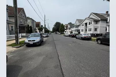 99 Wilmont St, Springfield, MA 01108 - Photo 5