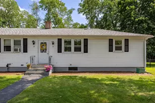 15 Genetti St, Bedford, MA 01730 - Photo 3