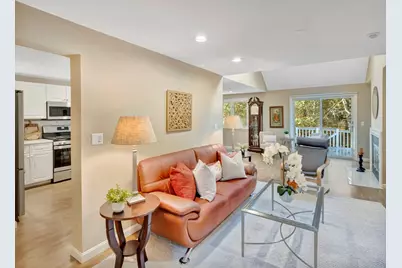 10 Kettle Ln #10, Mashpee, MA 02649 - Photo 5