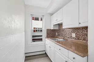 220 Concord St, Lowell, MA 01852 - Photo 7