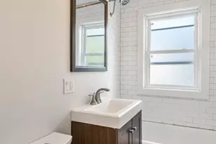 193 Florence St, Boston, MA 02131 - Photo 9