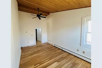 257 Lawrence St, New Bedford, MA 02745 - Photo 13