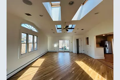 257 Lawrence St, New Bedford, MA 02745 - Photo 5