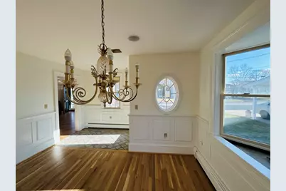 257 Lawrence St, New Bedford, MA 02745 - Photo 3