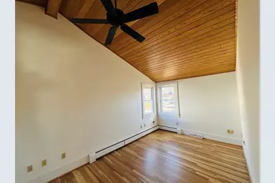 257 Lawrence St, New Bedford, MA 02745 - Photo 17