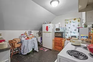 23 Brow St, Fall River, MA 02721 - Photo 5