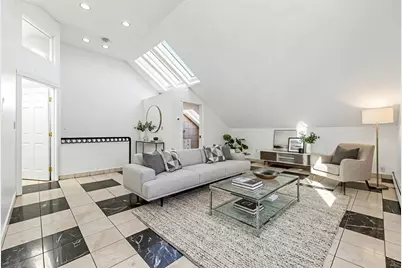 571 Somerville Ave. #A, Somerville, MA 02143 - Photo 3