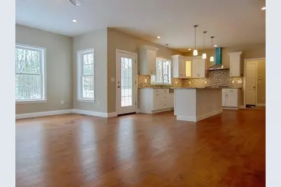 40 Green  St, Foxboro, MA 02035 - Photo 5