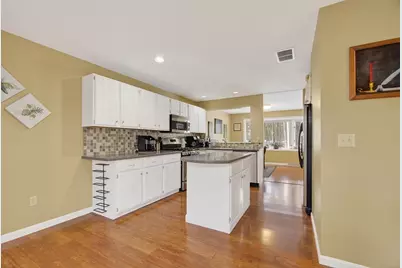 11 Longley Rd #K8, Shirley, MA 01464 - Photo 7