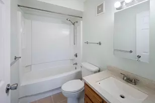 4975 Washington St, Boston, MA 02132 - Photo 9